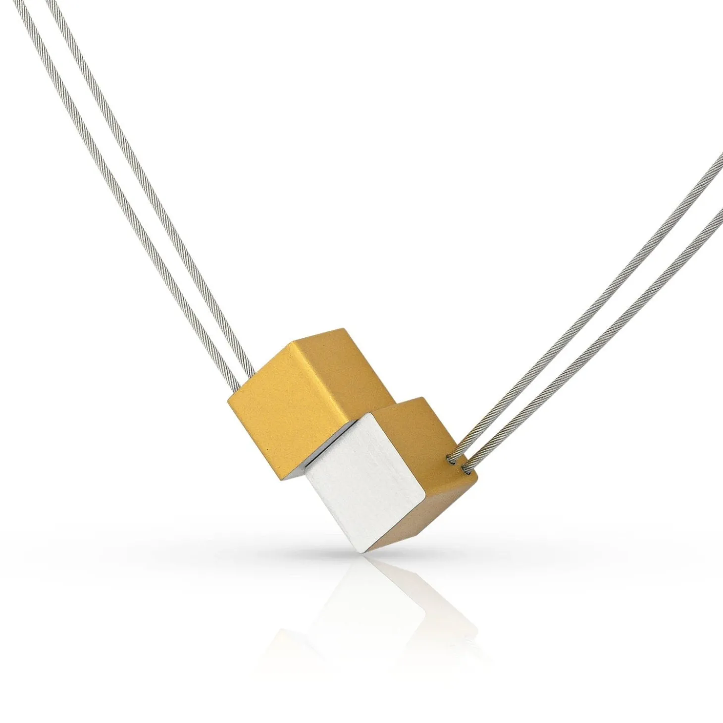collier_twee_kubussen_cg_1.webp Collier twee kubussen C17G